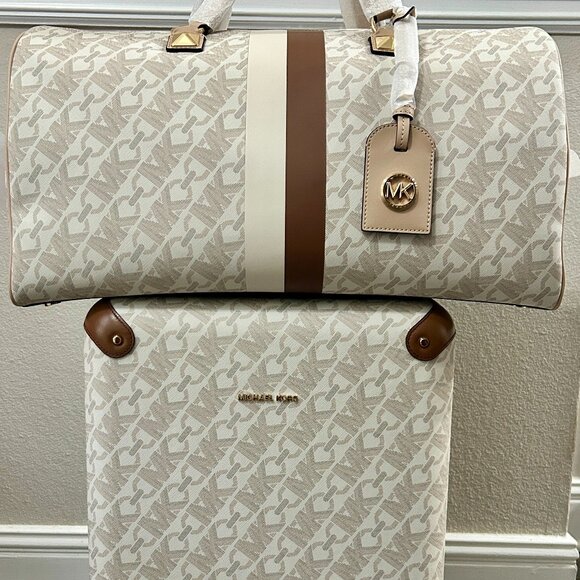 Michael Kors Vanilla/Acorn Suitcase & Weekender Set (Brand New) - Picture 1 of 8